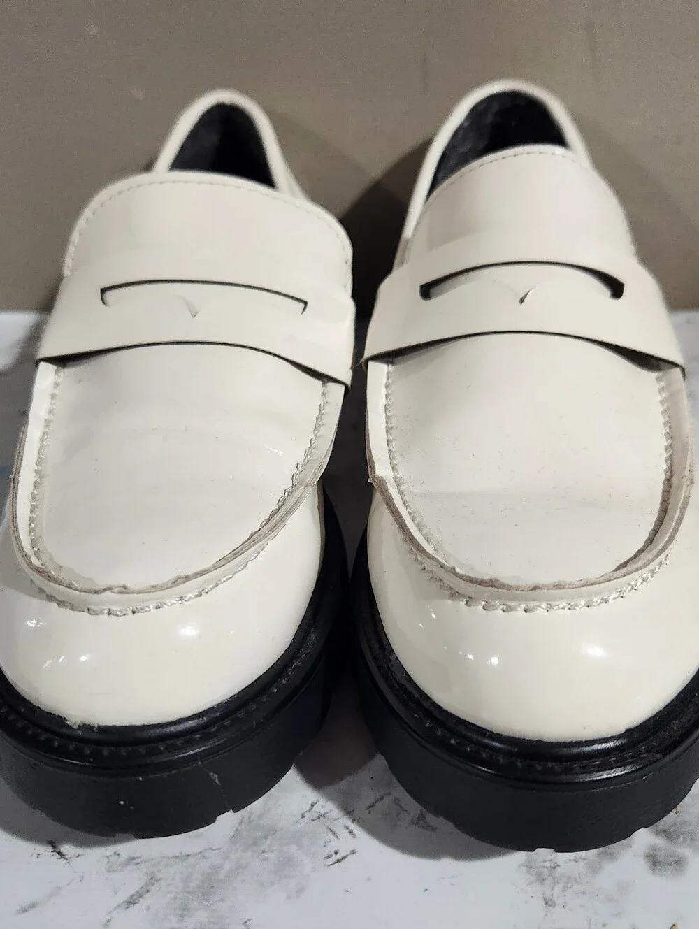 Steve Madden Lotto Chunky Cream & Black Loafers Size 7.5 - Picture 3 of 9